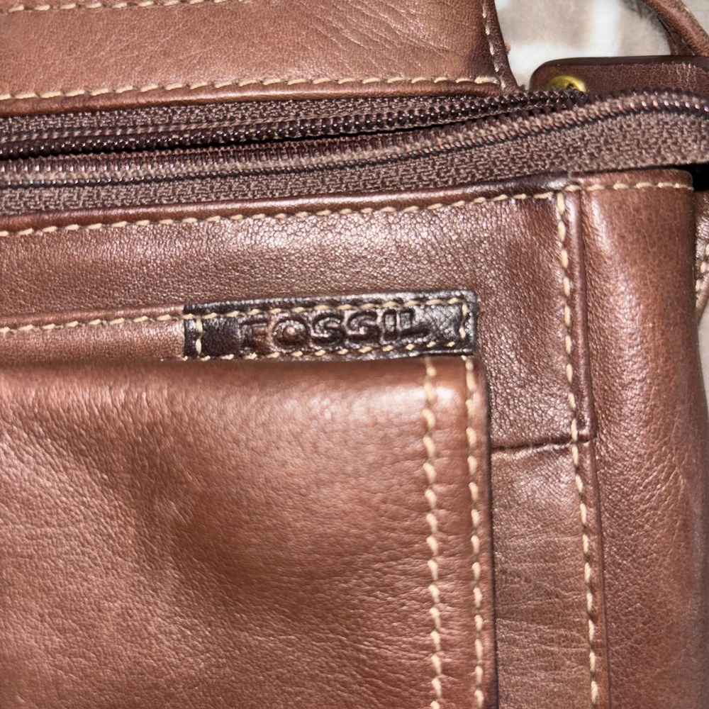 Fossil Brown Leather Crossbody Organizer Bag - Picture 3 of 9